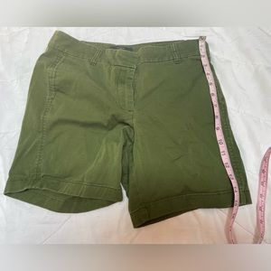 J. Crew Chinos // Size 8 // Women’s Shorts